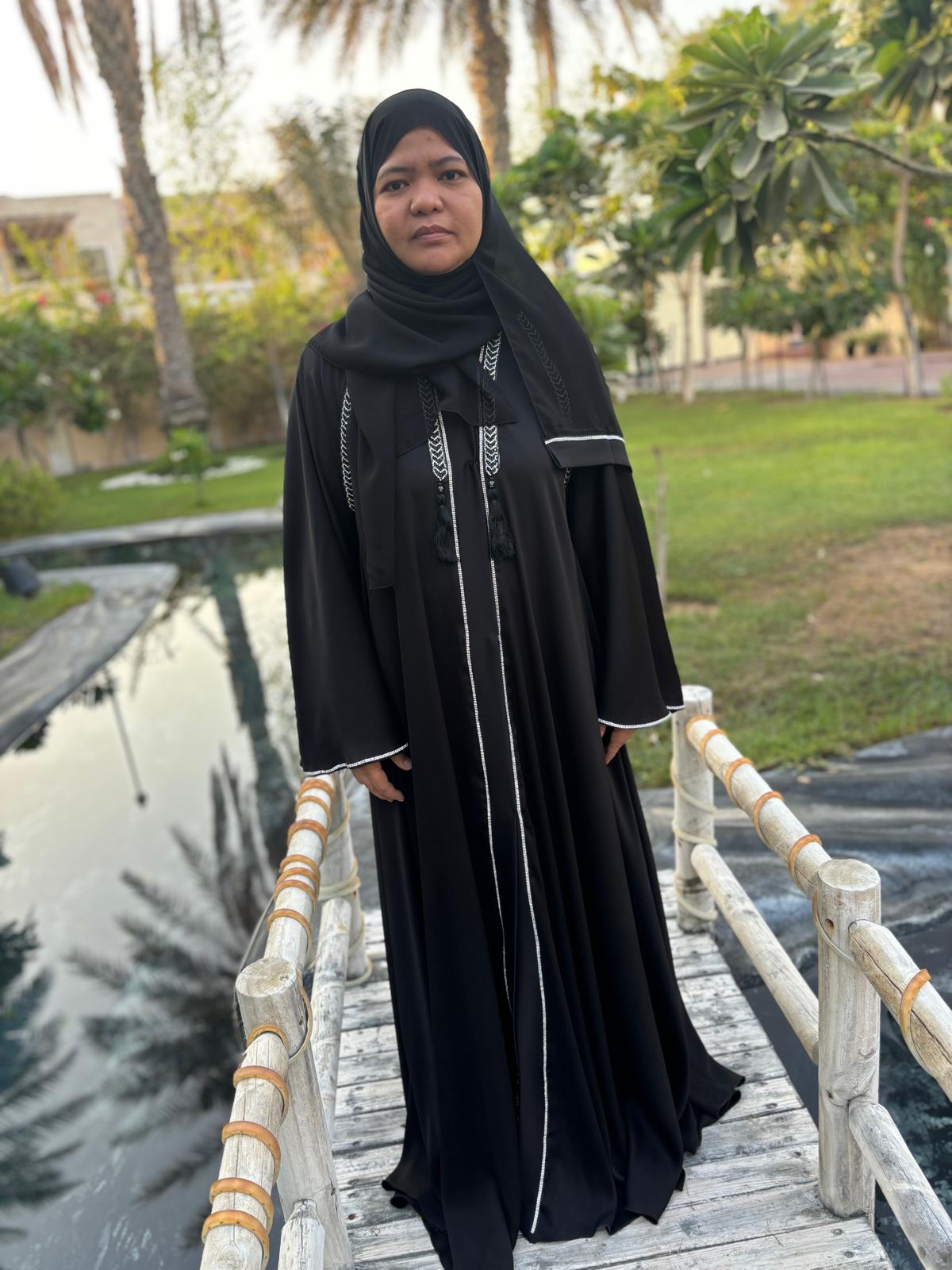 Beautiful Abayas (Soft flowing Nida fabric)